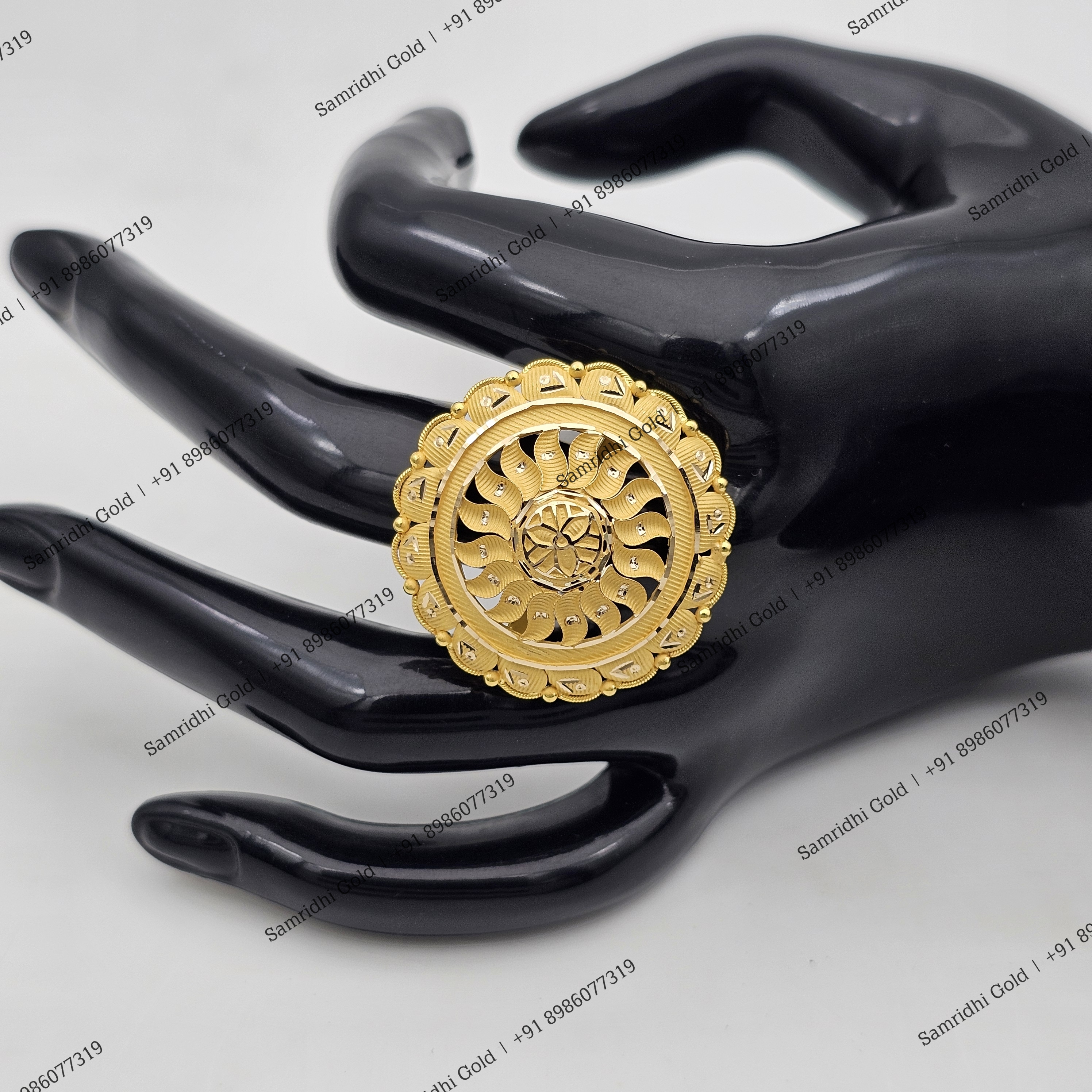 Ladies Ring - 32