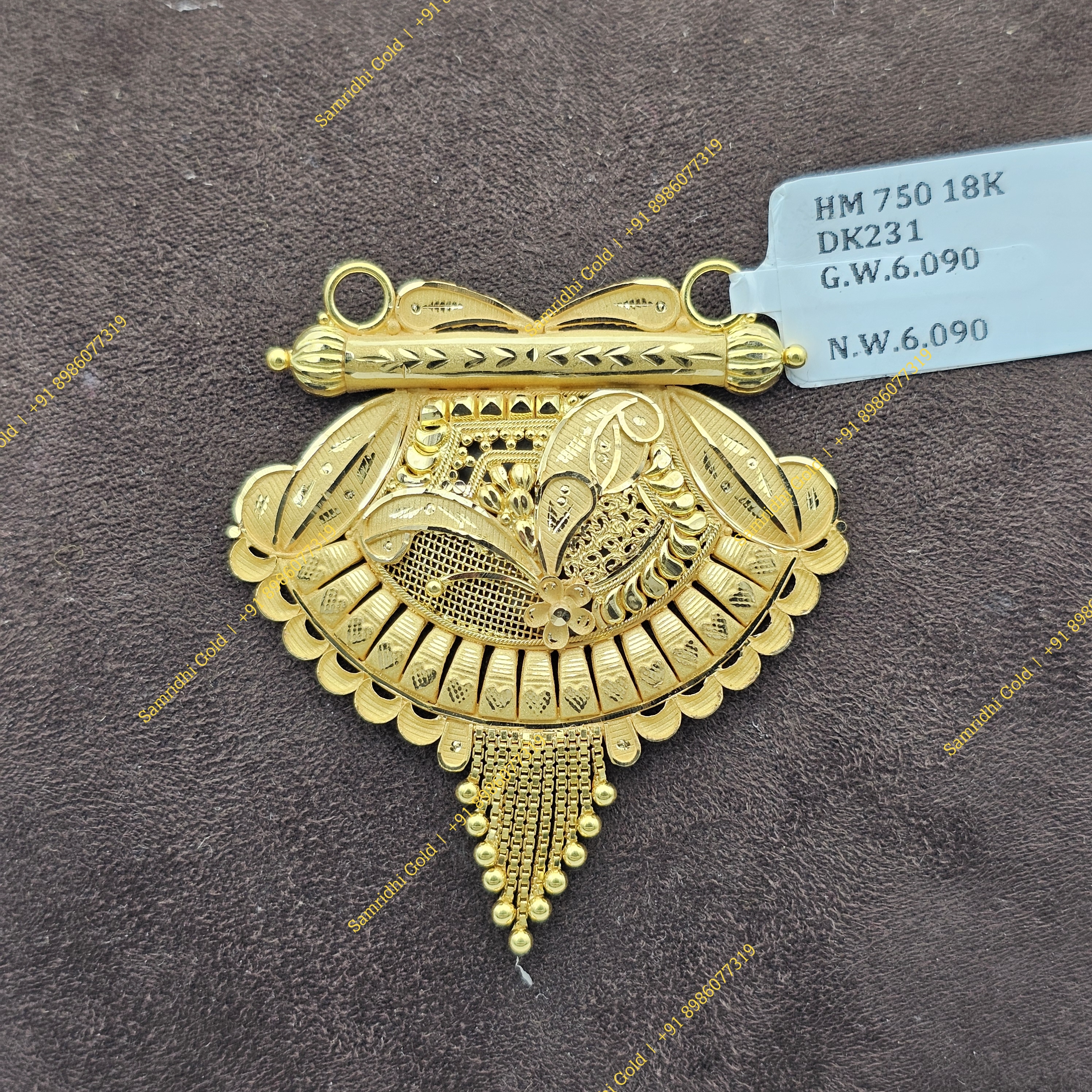 Pendent 16