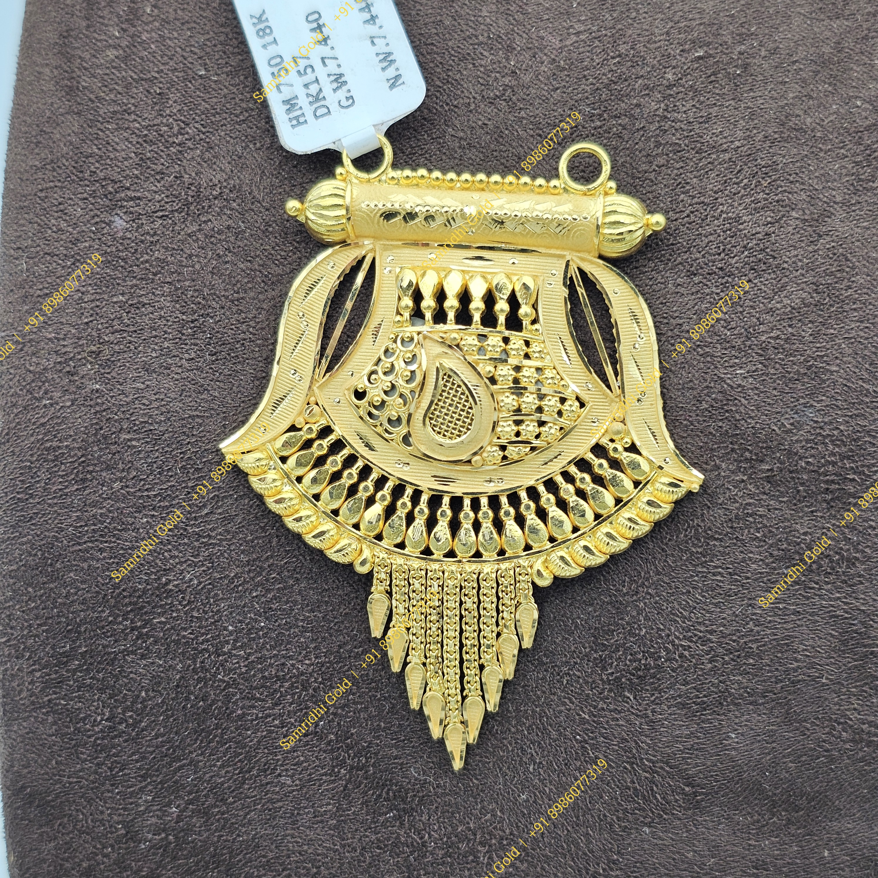 Pendent 18