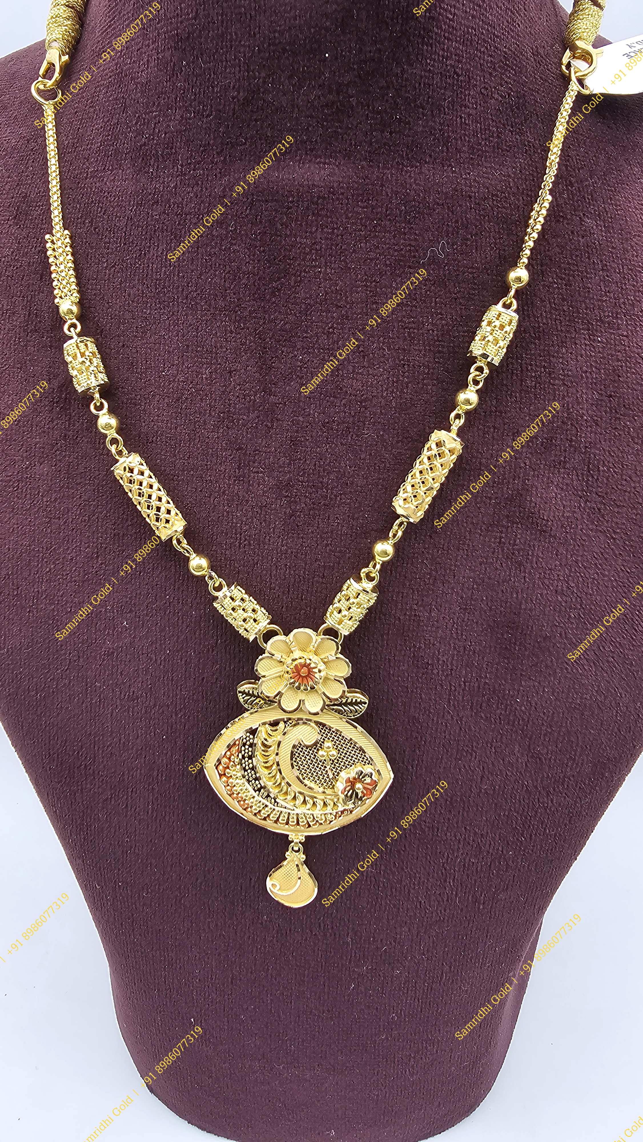 Necklace 05