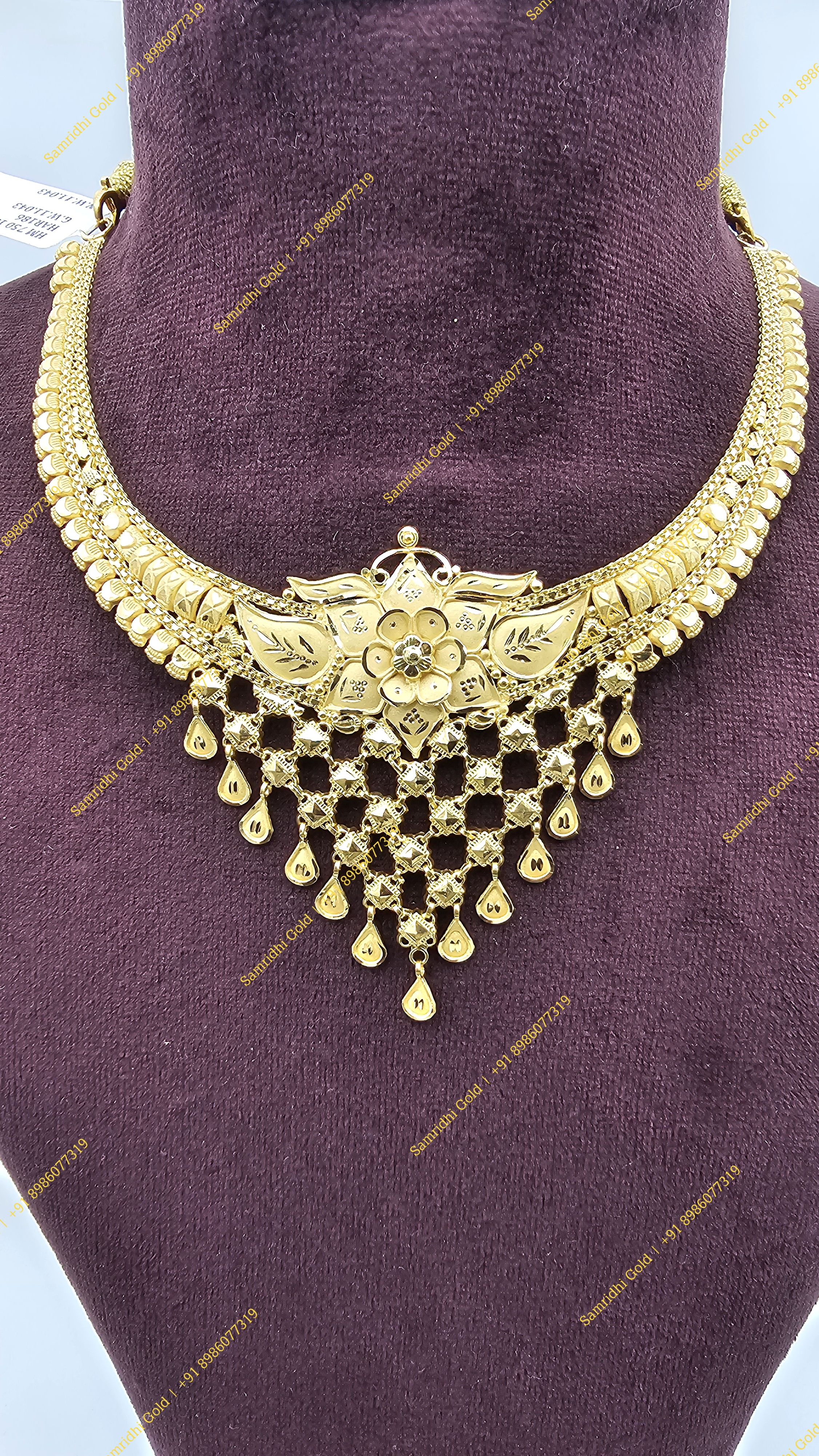 Necklace 08